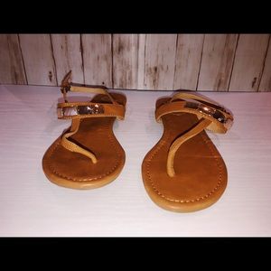 🖤🐂 Tan Sandals with Shiny Beads 🌿🐄